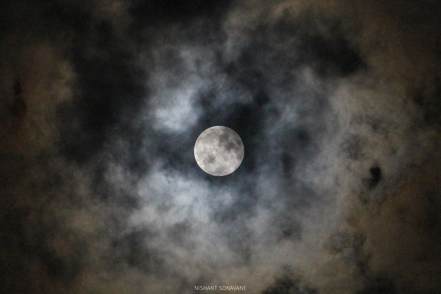 Lunar eclipse photographed in June 2020